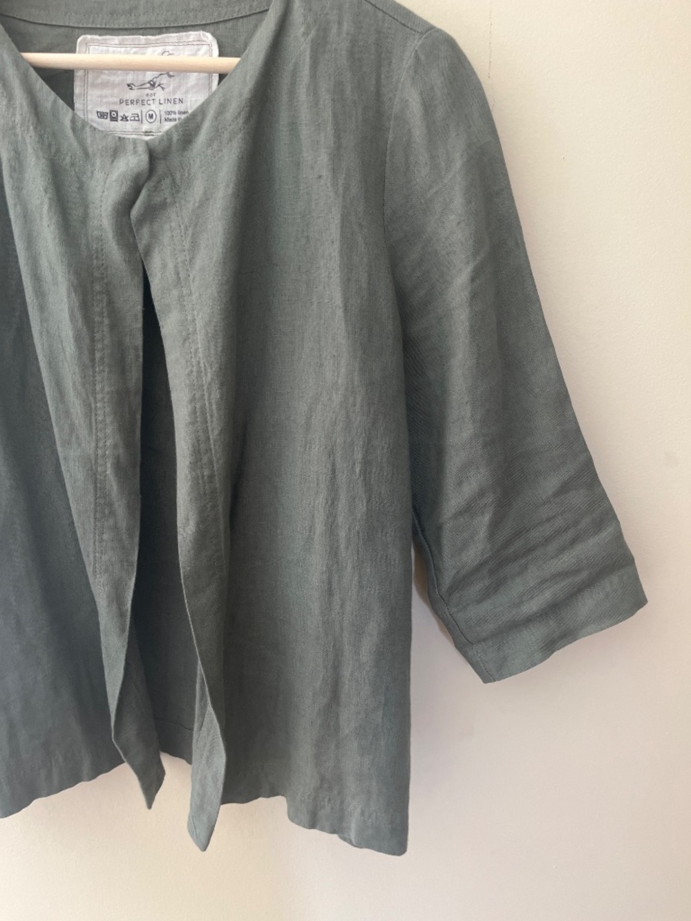 notPERFECT Linen Cropped Jacket - Picture 3 of 5